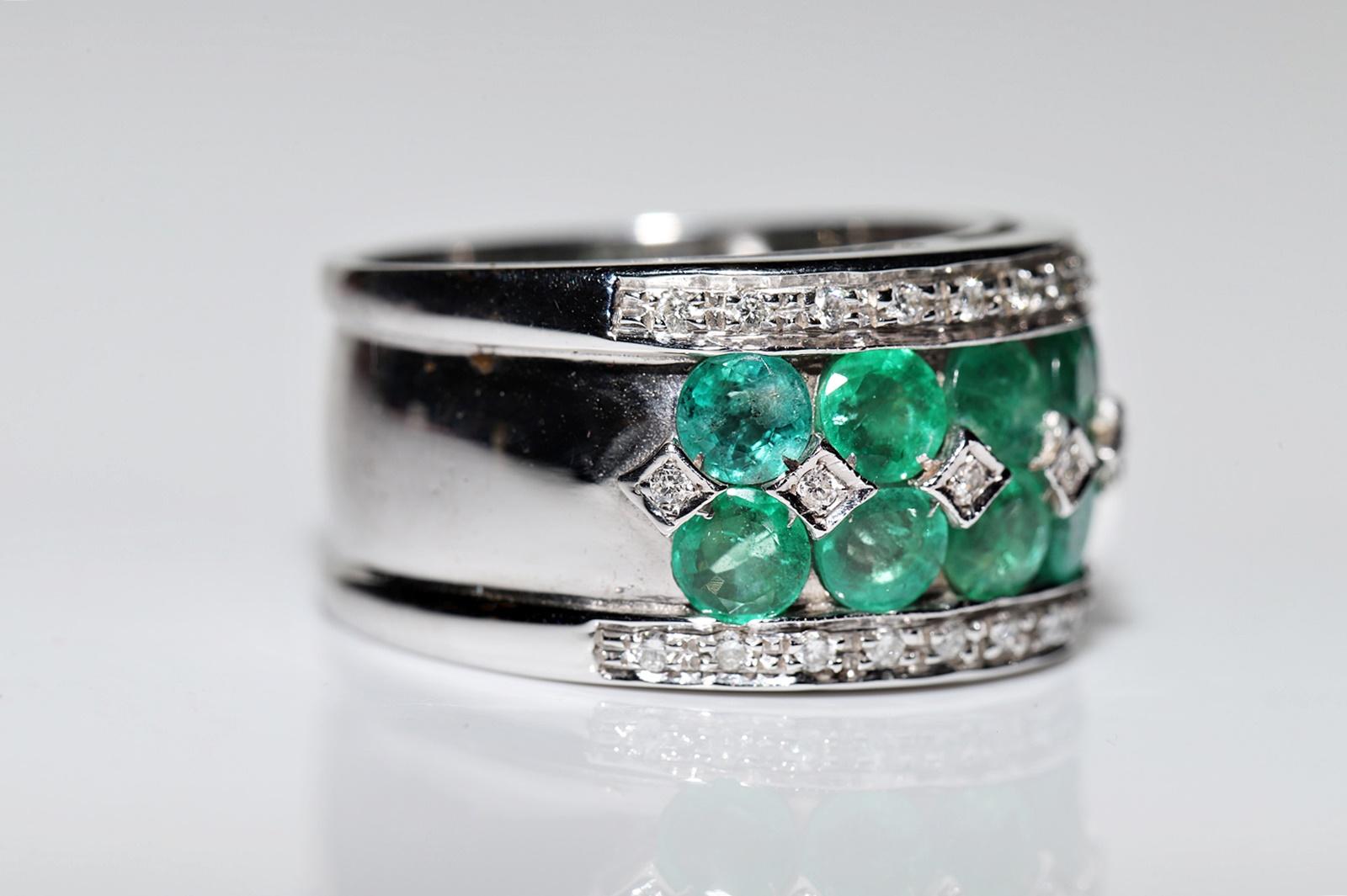 Vintage des années 1990, or 18 carats, diamant naturel et émeraude  Anneau solide Pour femmes en vente