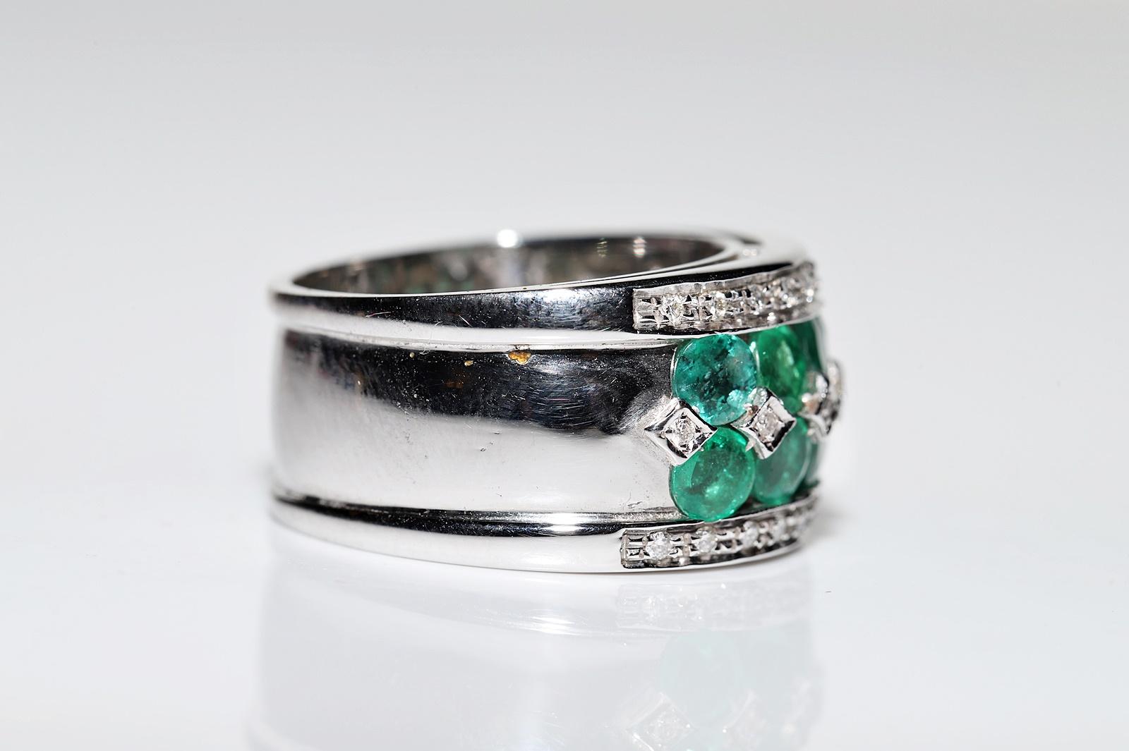 Vintage des années 1990, or 18 carats, diamant naturel et émeraude  Anneau solide en vente 1