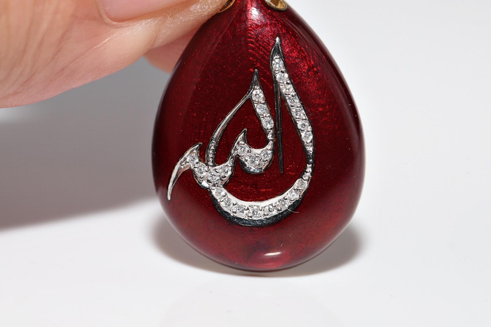 Vintage Circa 1990er Jahre 18k Gold Natürlicher Diamant und Emaille Gott geschriebene Halskette im Angebot 2