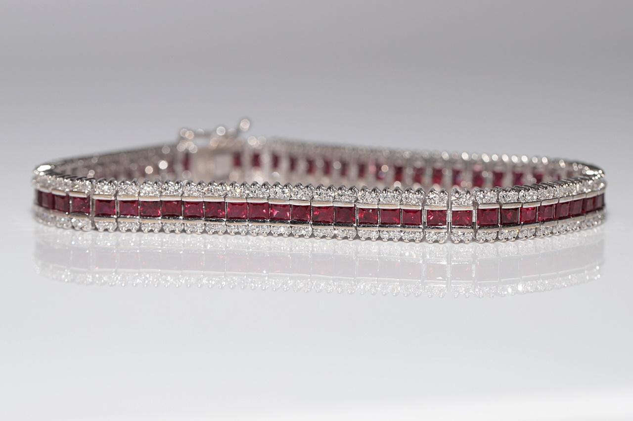 Vintage Circa 1990er Jahre 18k Gold Natürlicher Diamant und natürlicher Rubin Dekoriertes Vintage-Armband (Retro) im Angebot