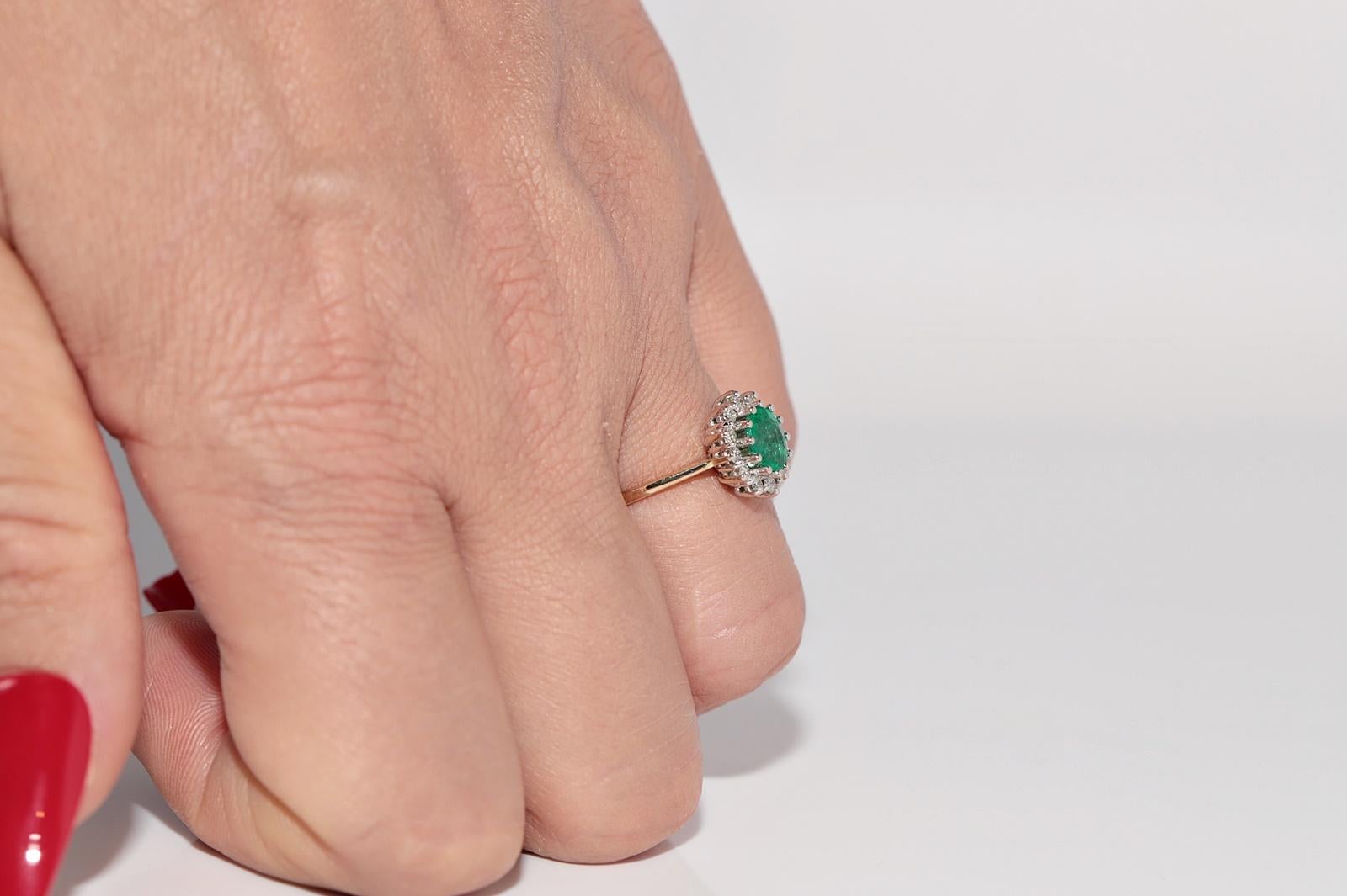 Vintage CIRCA 1990er Jahre 18k Gold Natürlicher Diamant und Ovalschliff Smaragd Hübscher Ring im Zustand „Gut“ im Angebot in Fatih/İstanbul, 34