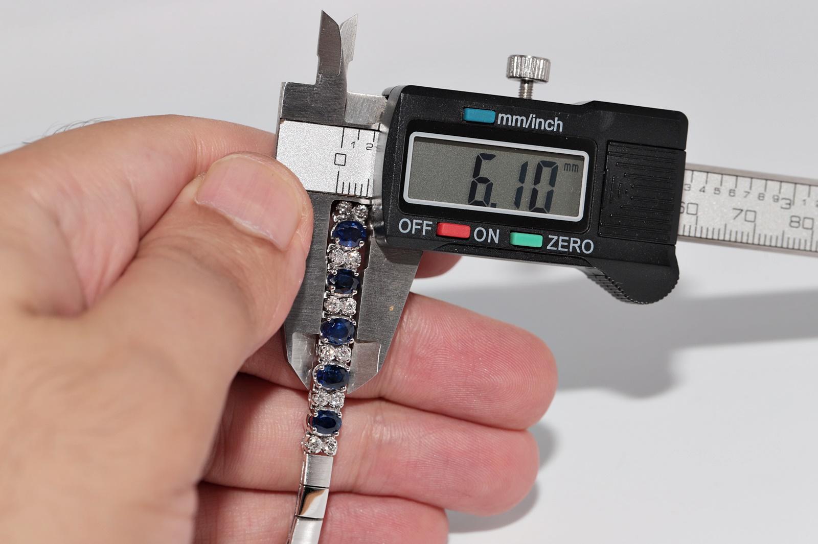 Vintage Circa 1990s 18k Gold Natural Diamond And Oval Cut Sapphire Bracelet For Sale 5