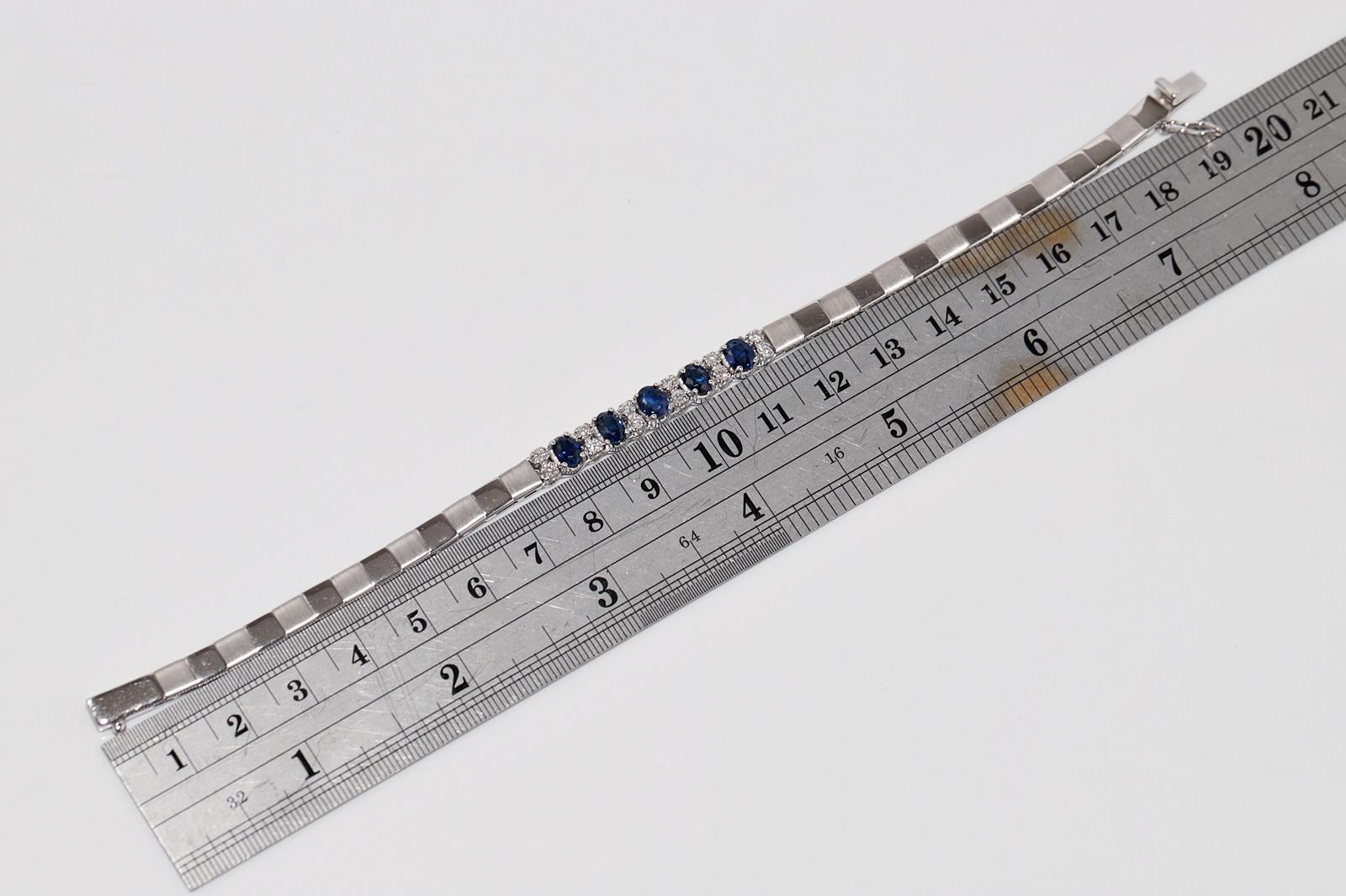 Vintage Circa 1990s 18k Gold Natural Diamond And Oval Cut Sapphire Bracelet For Sale 9