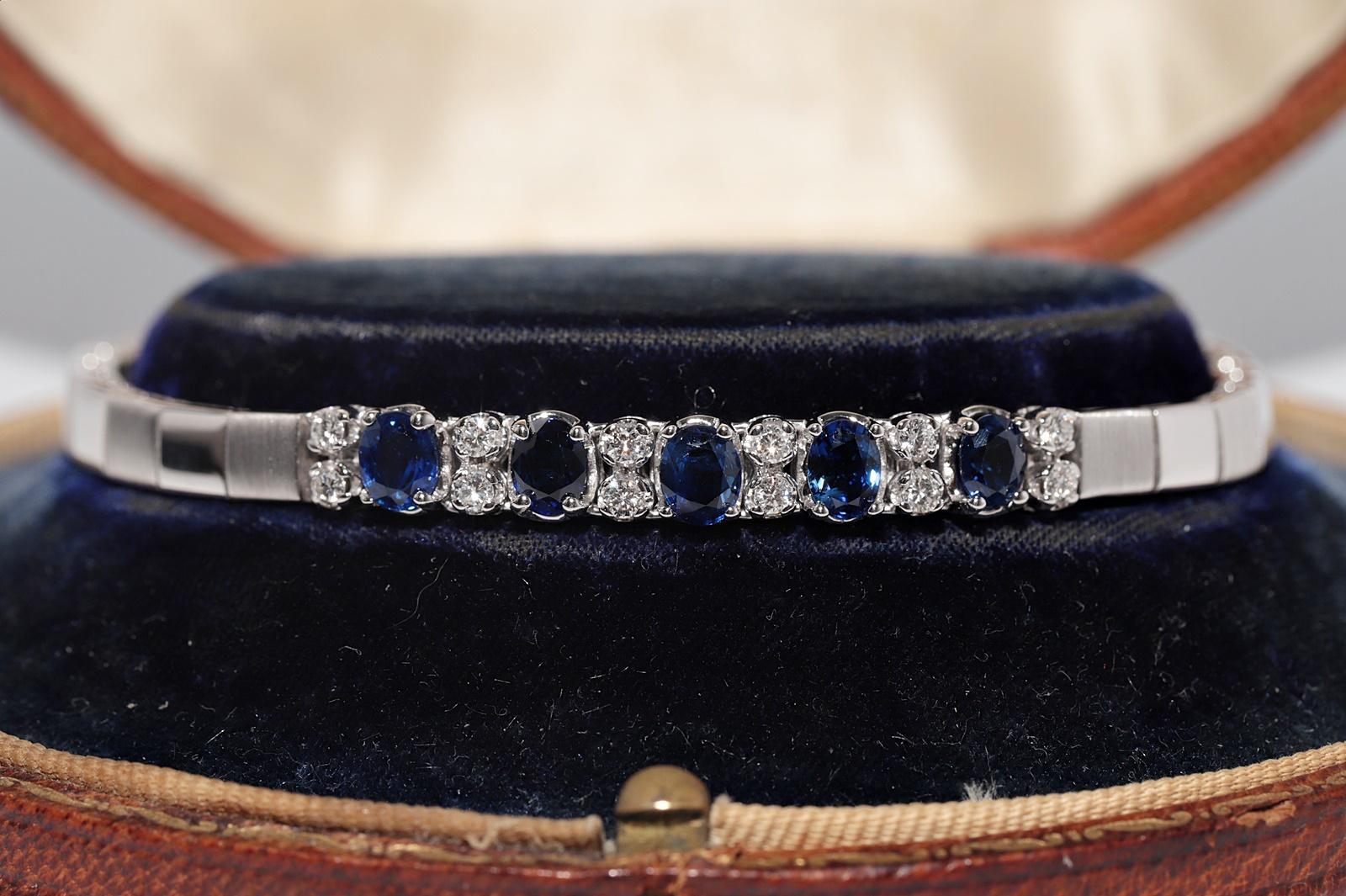 Artisan Vintage Circa 1990s 18k Gold Natural Diamond And Oval Cut Sapphire Bracelet For Sale