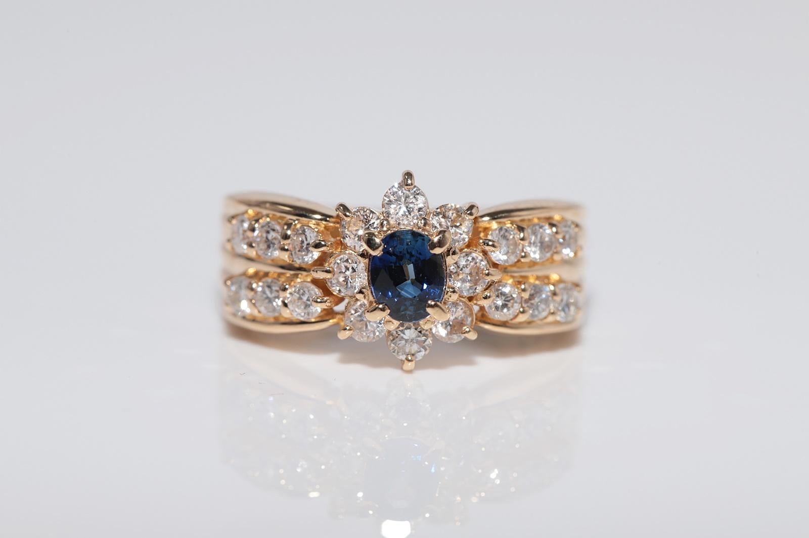 Vintage CIRCA 1990er 18k Gold Natürlicher Diamant und Saphir im Ovalschliff Ring (Brillantschliff) im Angebot