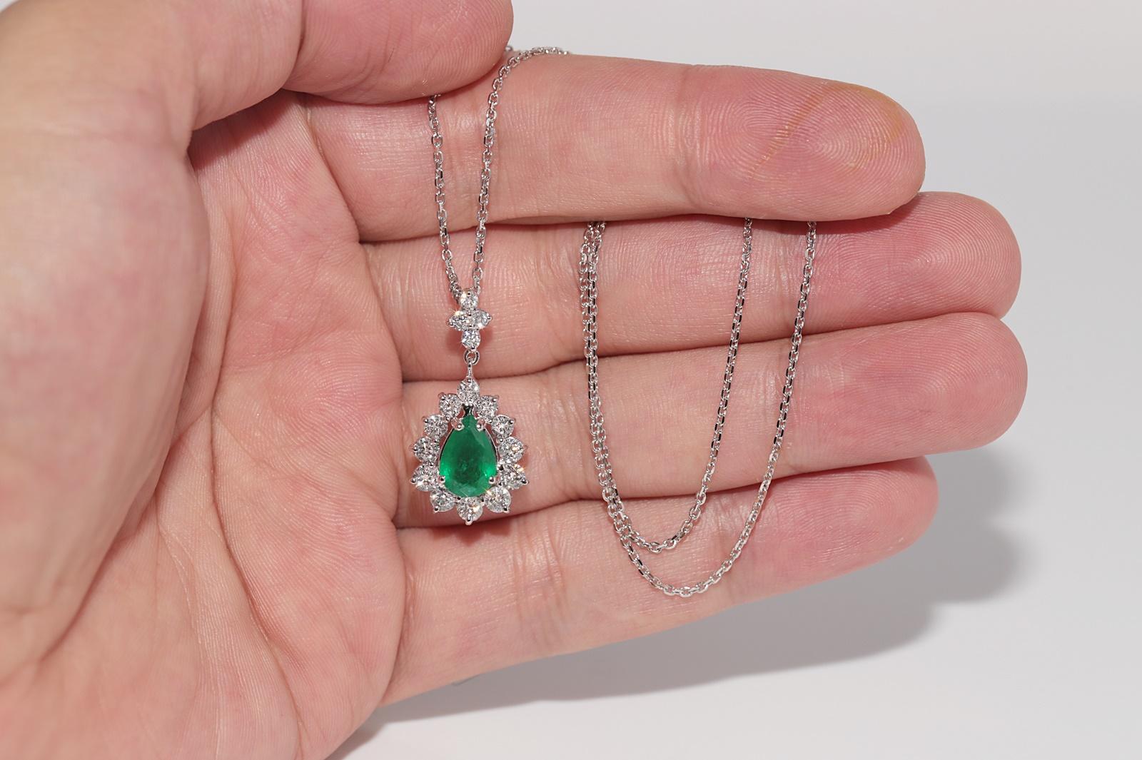Vintage Circa 1990s 18k Gold Natural Diamond And Pear Cut Emerald Necklace For Sale 6