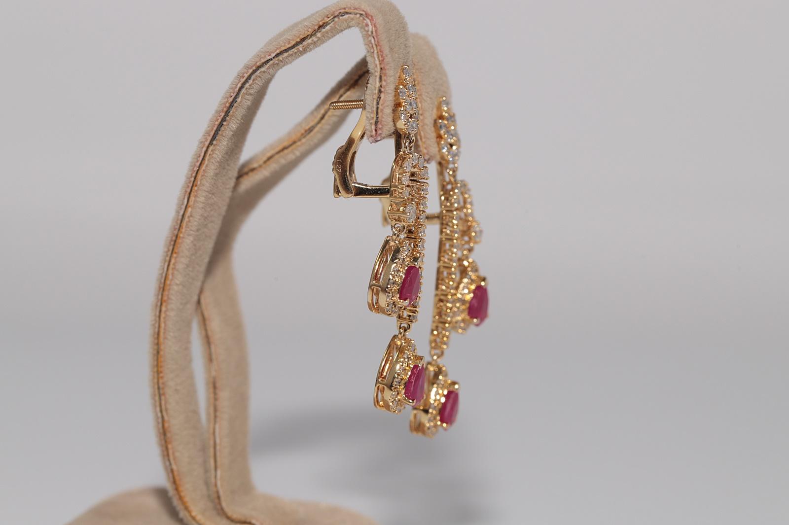 Vintage CIRCA 1990er Jahre 18k Gold Naturdiamant und Birnenschliff Rubin Tropfen Ohrring (Brillantschliff) im Angebot