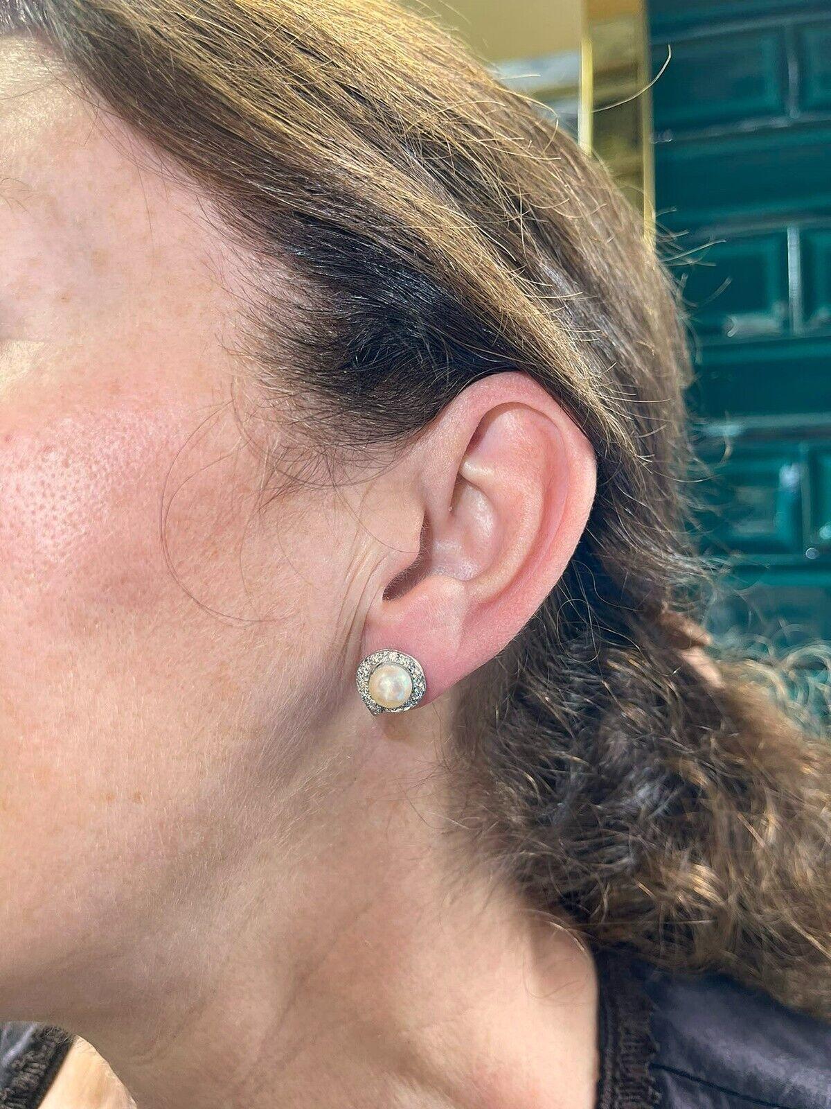 Vintage Circa 1990 Boucles d'oreilles en or 18k ornées de diamants naturels et de perles en vente 4