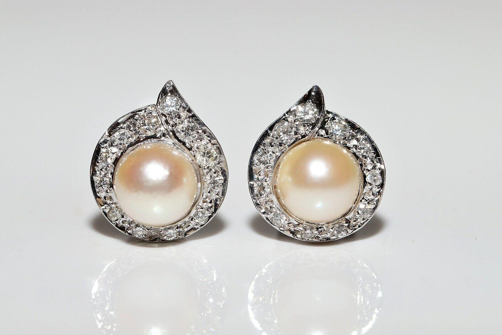 Vintage Circa 1990s 18k Gold Natural Diamond And Pearl Decorated Earring For Sale 8