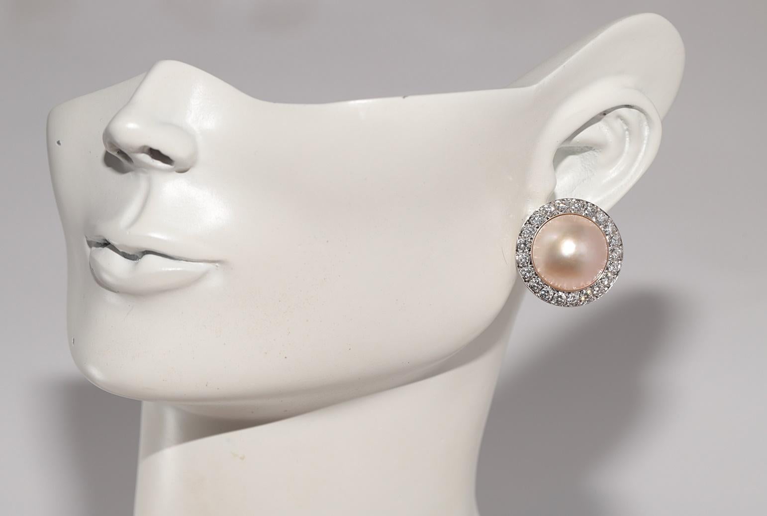 Vintage Circa 1990er Jahre 18k Gold Natürlicher Diamant und Perle Dekorierter Ohrring im Angebot 11