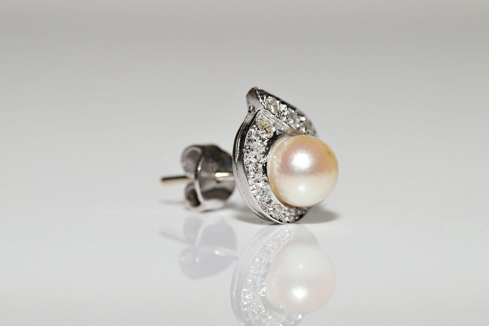 Vintage Circa 1990s 18k Gold Natural Diamond And Pearl Decorated Earring In Good Condition For Sale In Fatih/İstanbul, 34