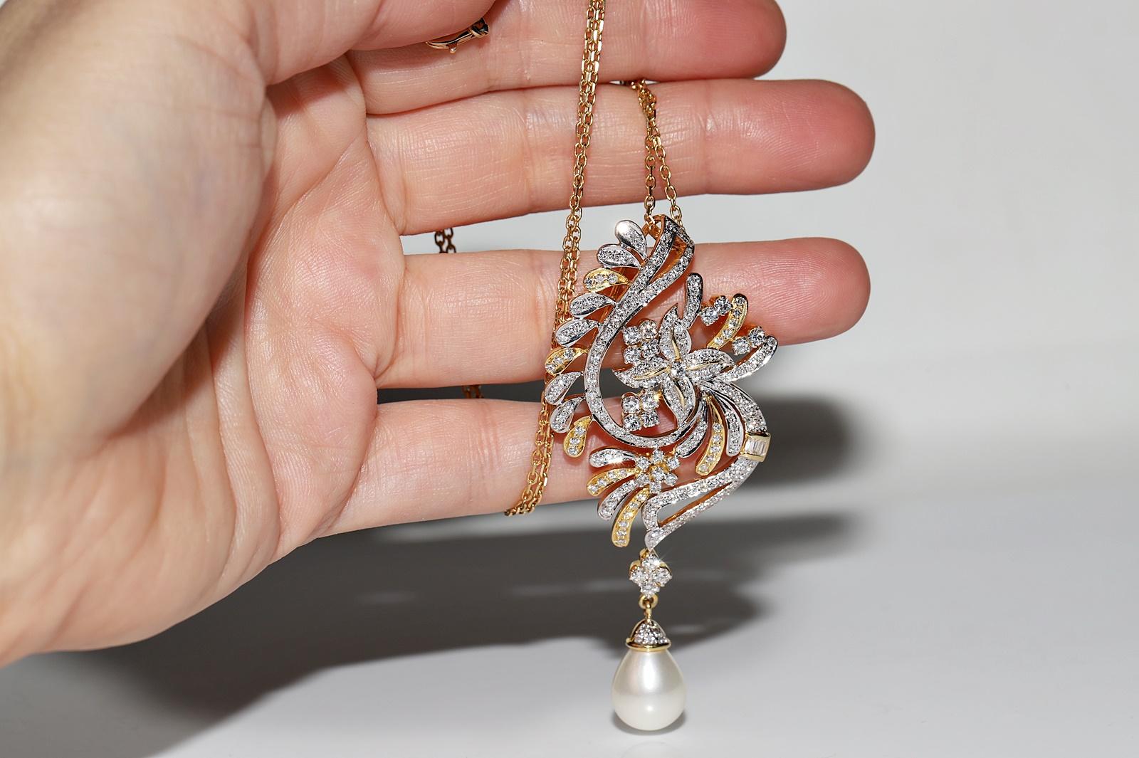 Vintage Circa 1990er Jahre 18k Gold Natürlicher Diamant und Perle Dekorierte Halskette im Angebot 5