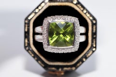 Vintage Circa 1990s 18k Gold Natural Diamond And Peridot Decorated Ring