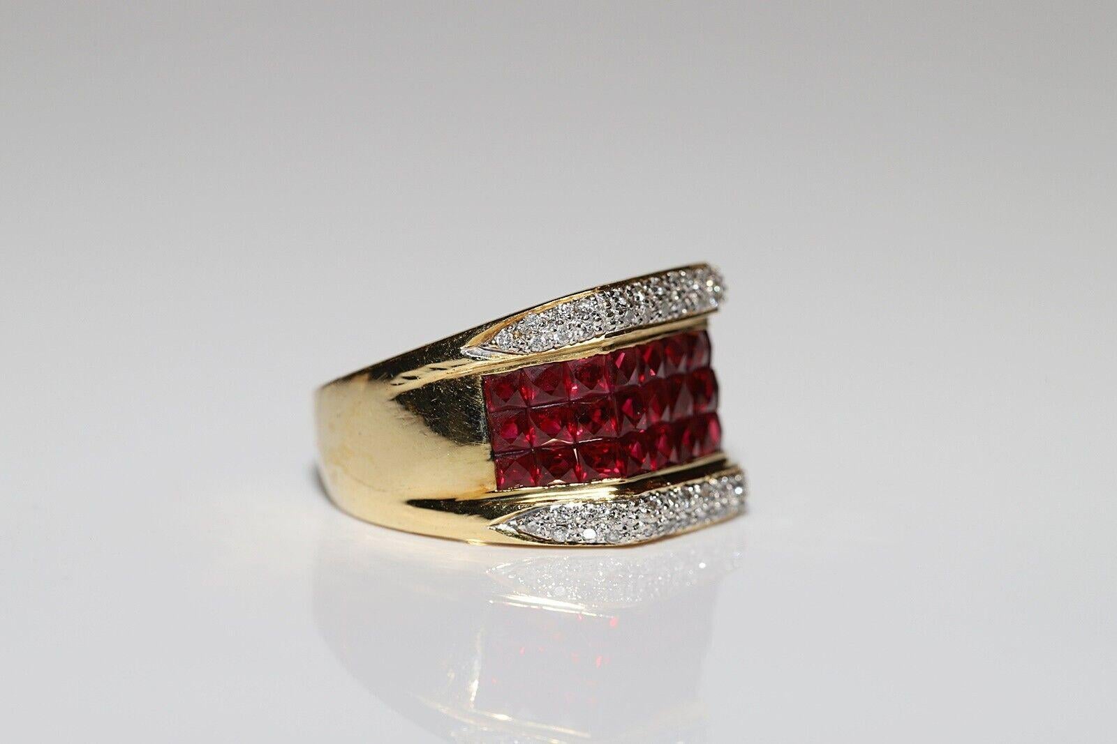 Retro Vintage Circa 1990s 18k Gold Natural Diamond And Princess Cut Ruby Ring For Sale