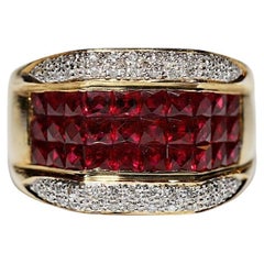 Vintage Circa 1990s 18k Gold Natural Diamond And Princess Cut Ruby Ring