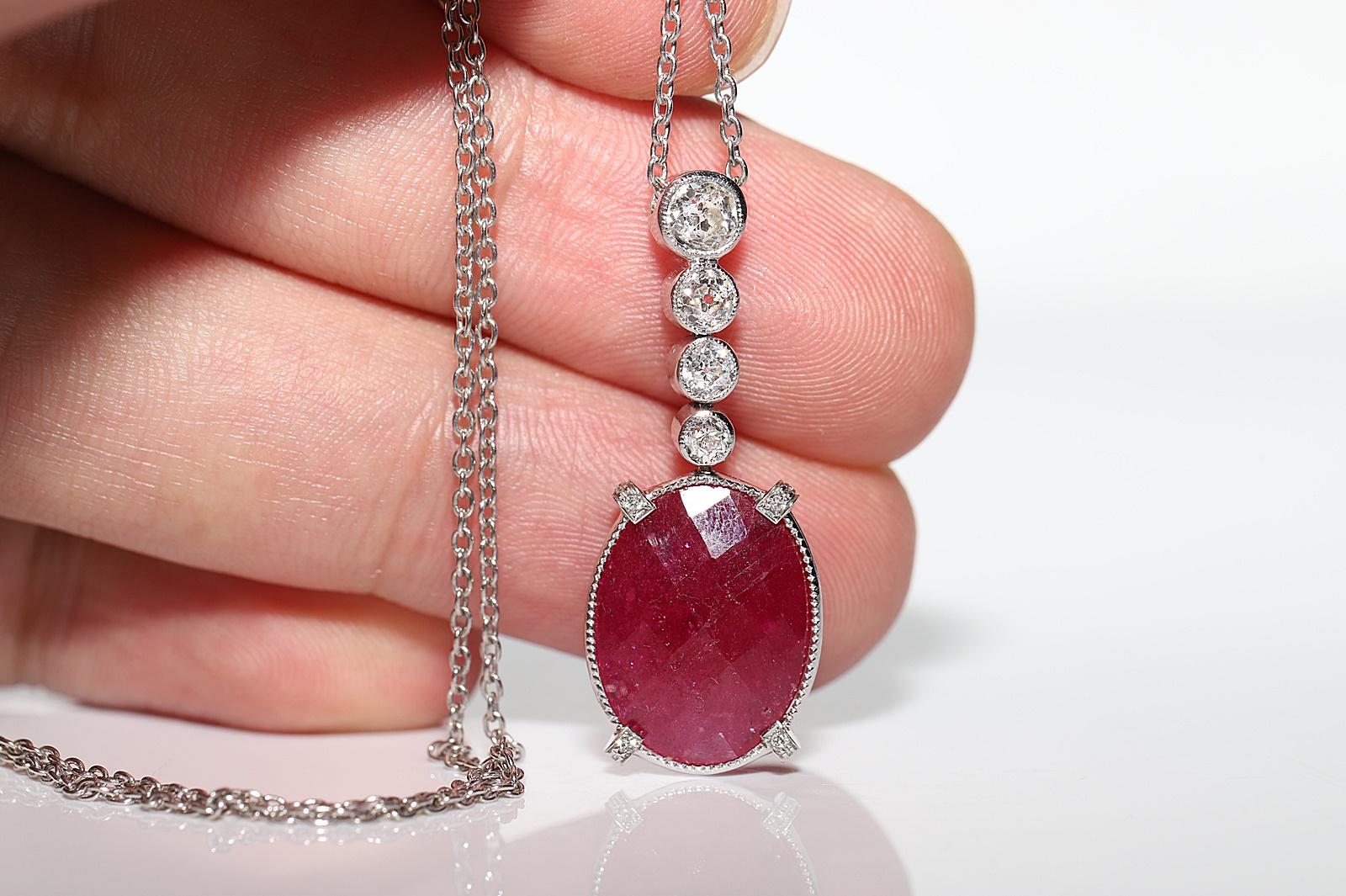 Vintage Circa 1990s 18k Gold Natural Diamond And Ruby Decorated Drop Necklace For Sale 2