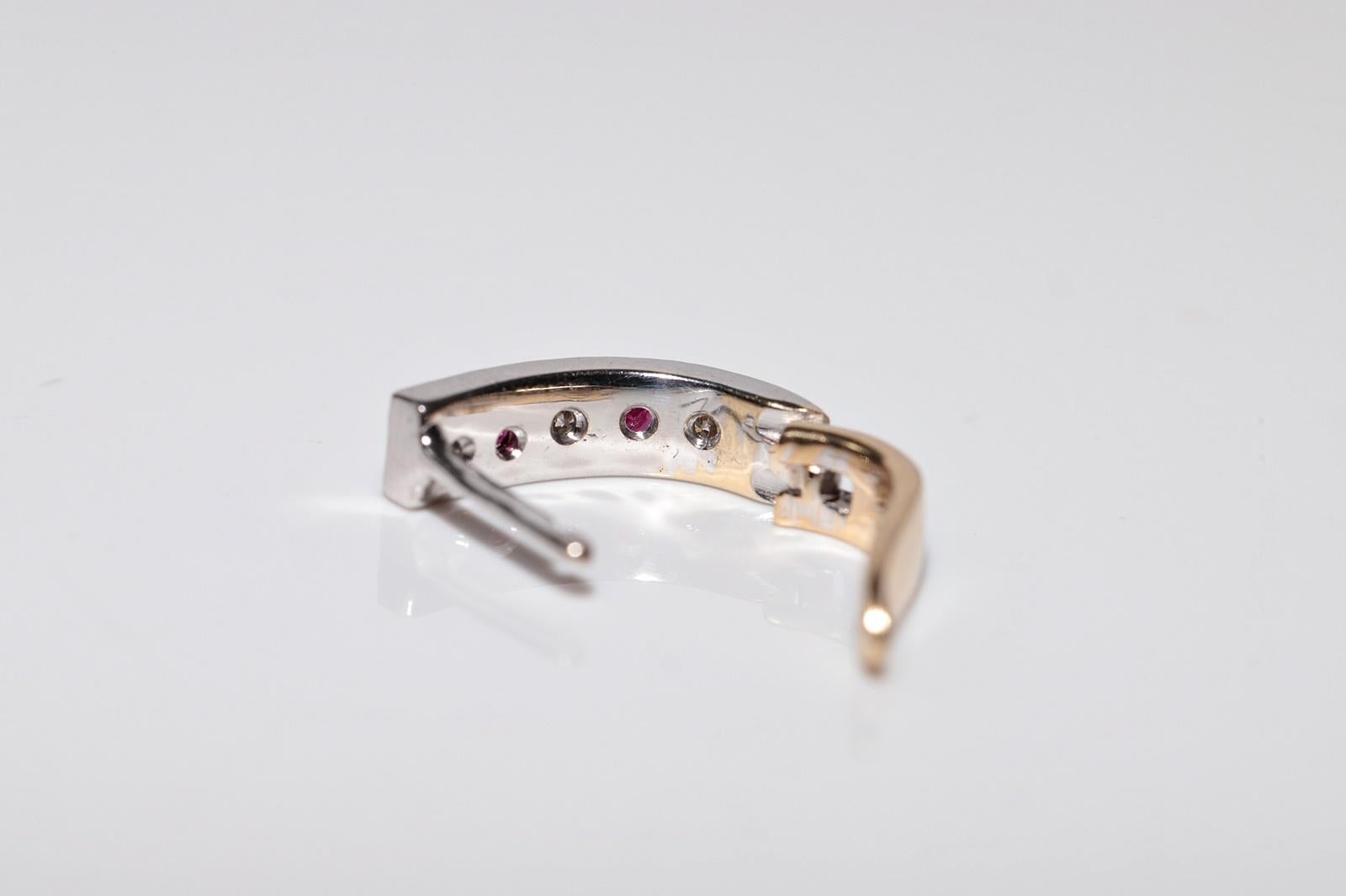 Vintage Circa 1990er Jahre 18k Gold Natürlicher Diamant und Rubin Dekorierter Ohrring im Angebot 5