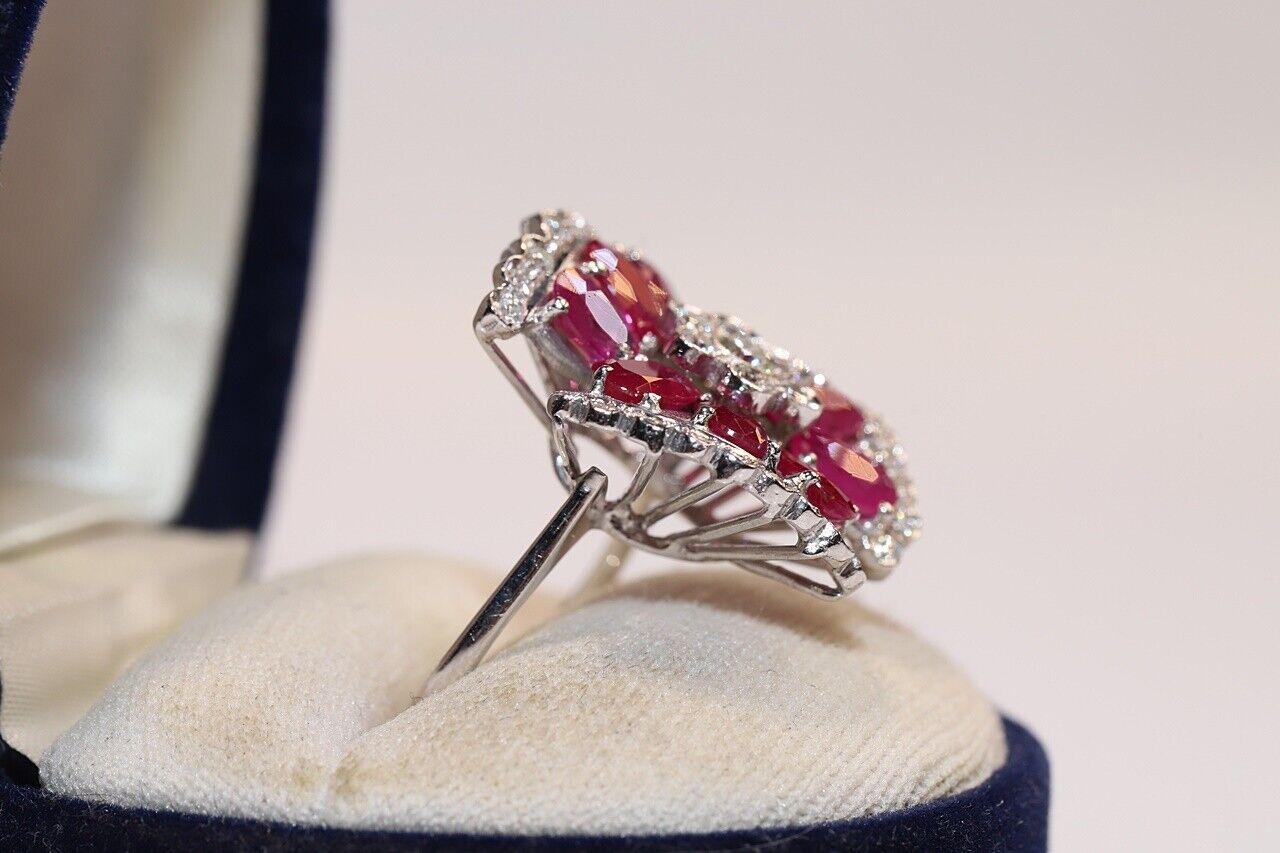 Vintage Circa 1990s 18k Gold Natural Diamond And Ruby Decorated Flowers Ring For Sale 5