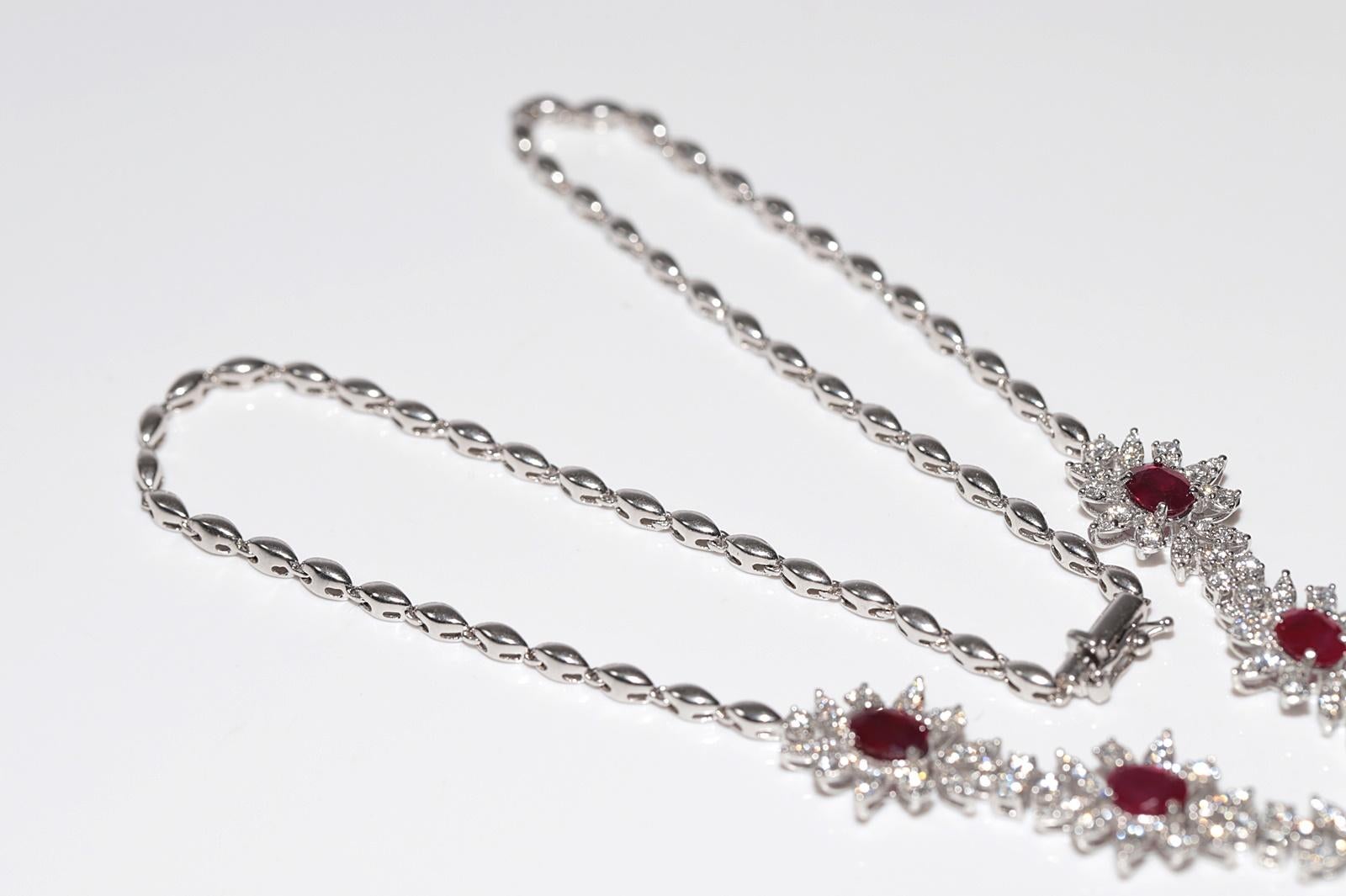 Vintage Circa 1990er Jahre 18k Gold Natürlicher Diamant und Rubin Dekorierte Halskette im Angebot 5