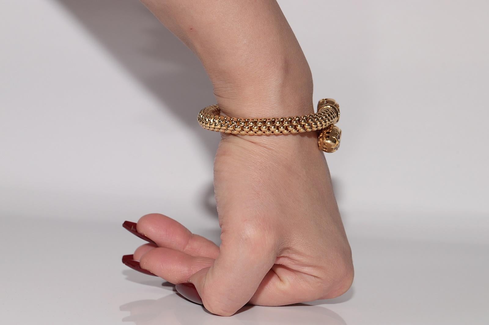 Vintage Circa 1990er Jahre 18k Gold natürlicher Diamant und Rubin verziertes Schlangenarmband im Angebot 12