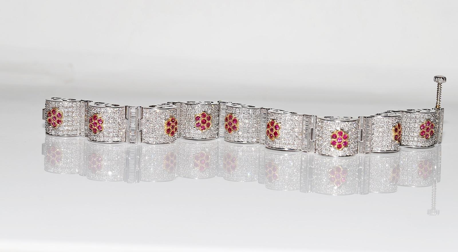 Vintage Circa 1990s 18k Gold Natural Diamond And Ruby Decorated Strong Bracelet  For Sale 4