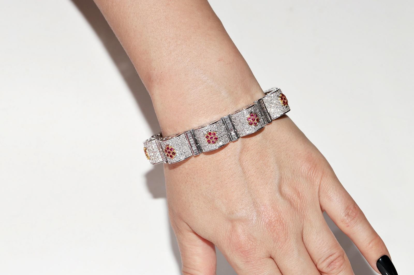 Vintage Circa 1990s 18k Gold Natural Diamond And Ruby Decorated Strong Bracelet  For Sale 12
