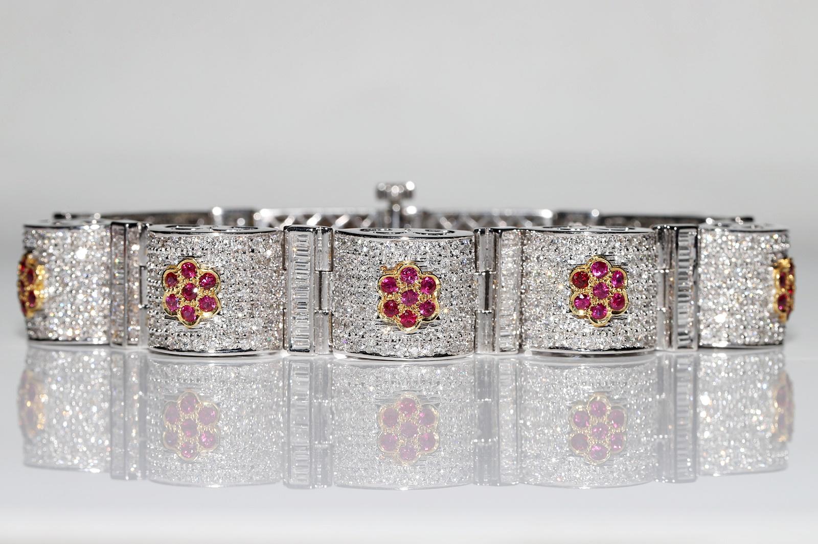Brilliant Cut Vintage Circa 1990s 18k Gold Natural Diamond And Ruby Decorated Strong Bracelet  For Sale