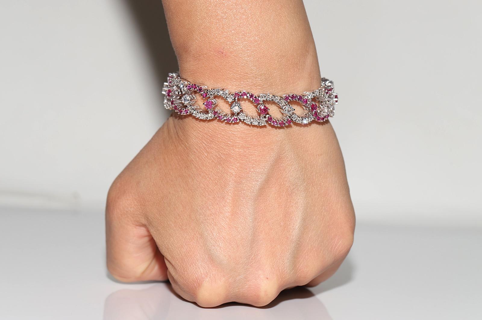 Brilliant Cut Vintage Circa 1990s 18k Gold Natural Diamond And Ruby Decorated Tennis Bracelet For Sale