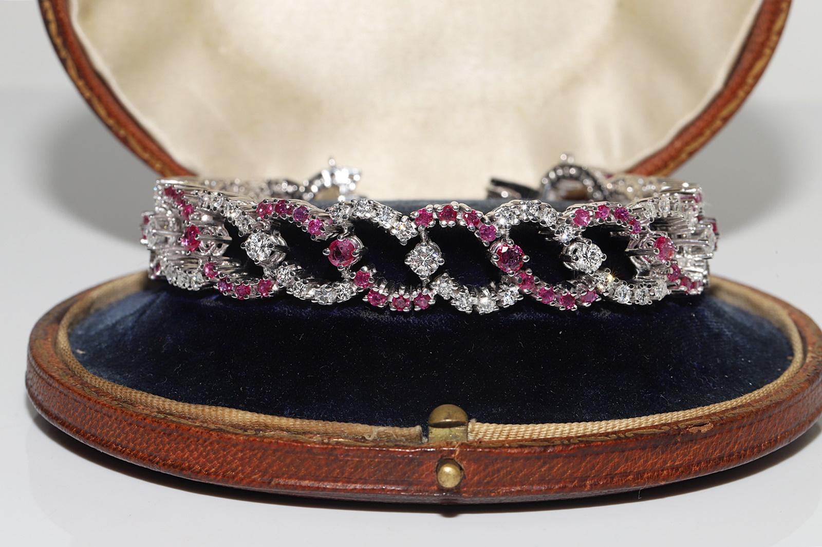 Vintage Circa 1990s 18k Gold Natural Diamond And Ruby Decorated Tennis Bracelet For Sale 2