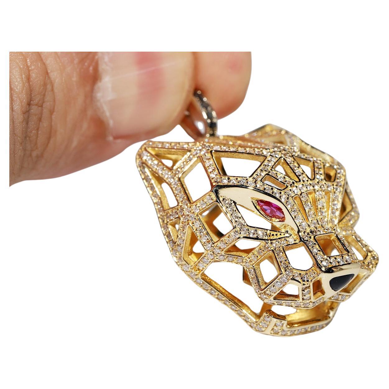 Vintage Circa 1990s 18k Gold Natural Diamond And Ruby Leopard Head Pendant For Sale