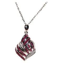 Vintage Circa 1990s 18k Gold Natural Diamond And  Ruby Pendant  Necklace