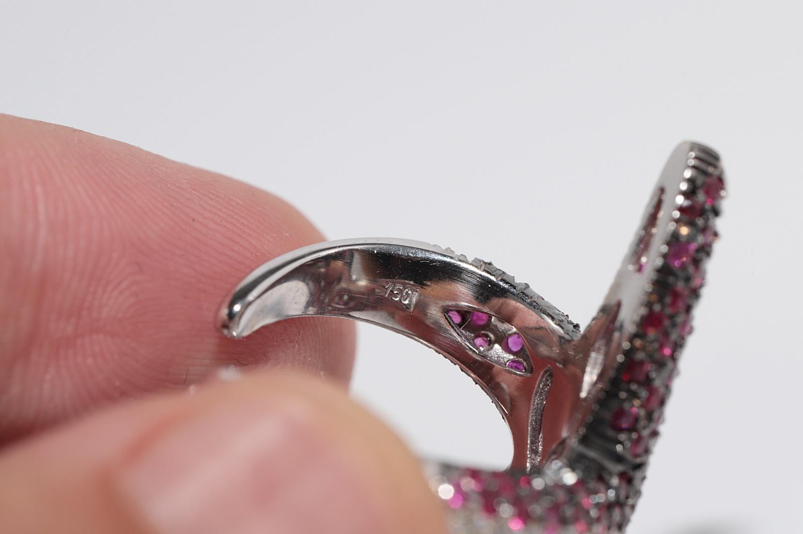 Vintage Circa 1990s 18k Gold Natural Diamond And Ruby Starfish Design Ring For Sale 6