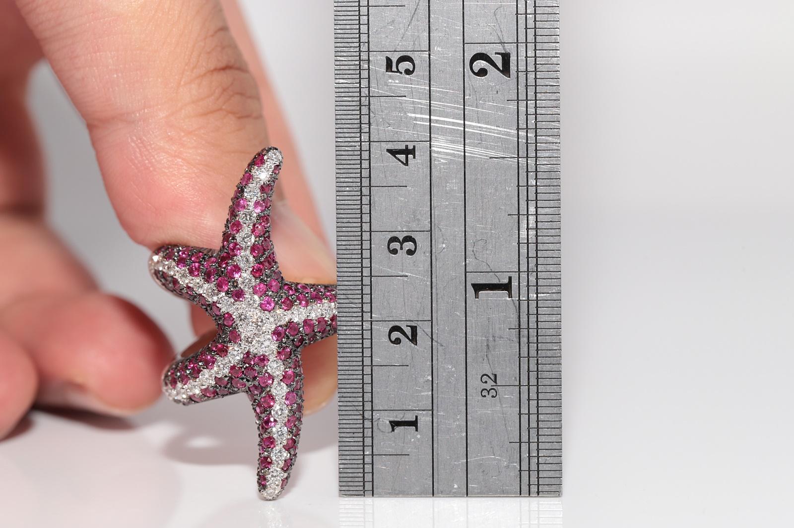 Vintage Circa 1990s 18k Gold Natural Diamond And Ruby Starfish Design Ring For Sale 7