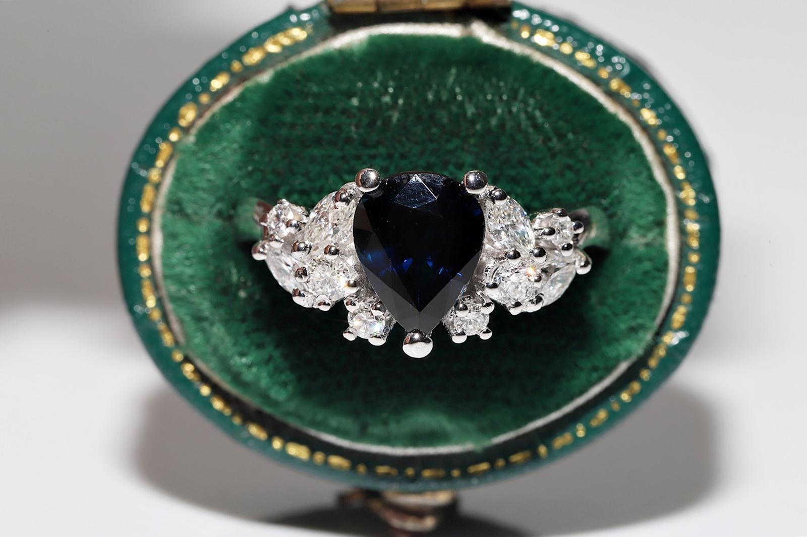 In sehr gutem Zustand.
Das Gesamtgewicht beträgt 6,8 Gramm.
Insgesamt ist Diamant 0,62 ct.
Der Diamant hat F Farbe und vvs Klarheit.
Insgesamt ist Saphir 1.50 ct.
Ringgröße ist US 7.7
Wir können jede Größe herstellen.
Die Box ist nicht