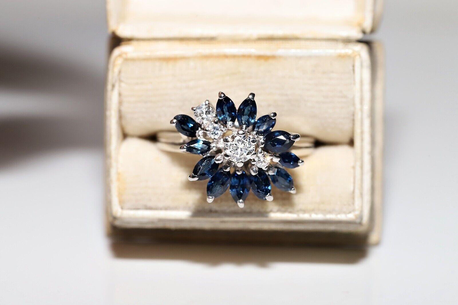 Retro Vintage Circa 1990s 18k Gold Natural Diamond And Sapphire Decorated Ring For Sale