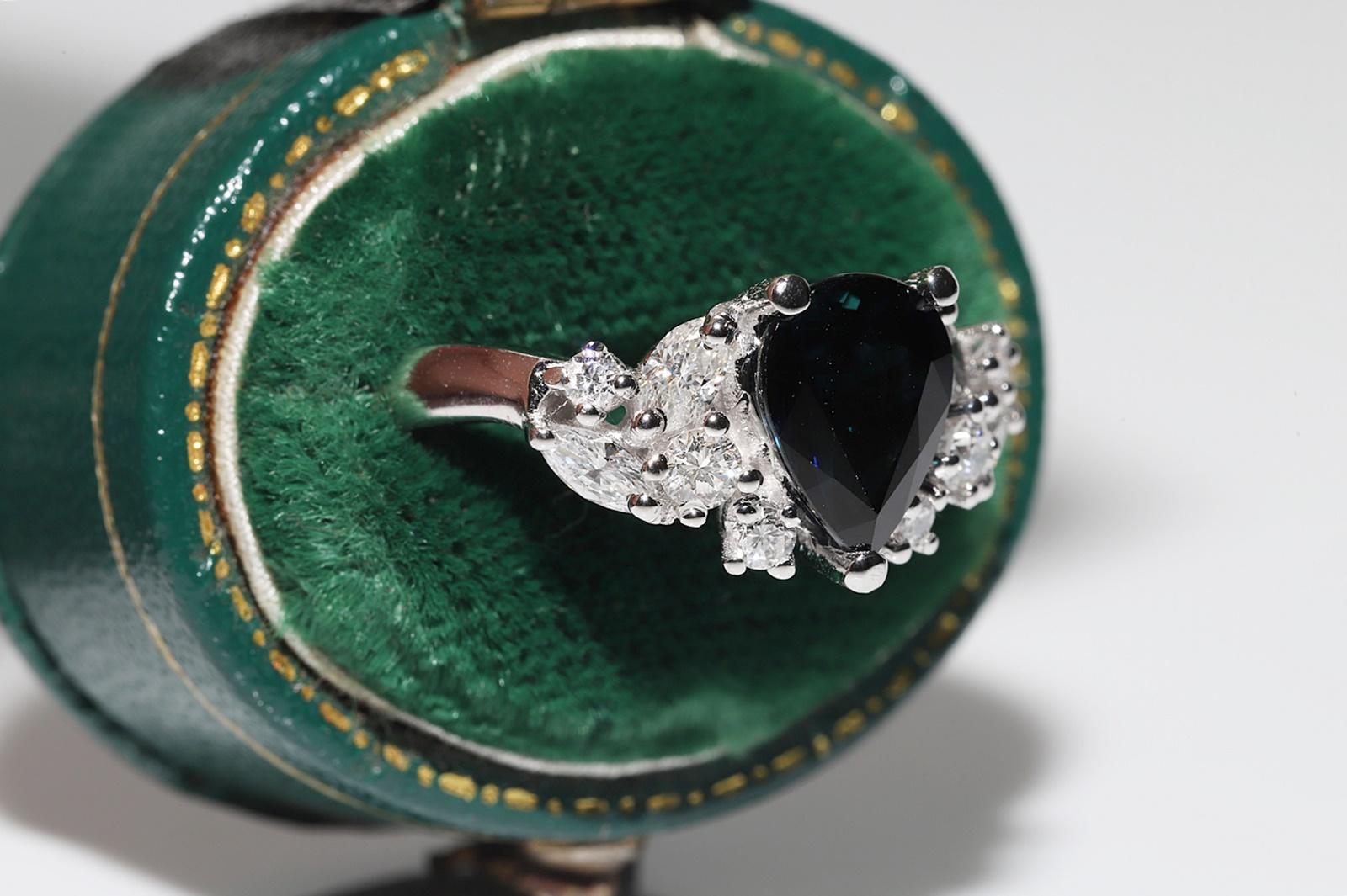 Vintage Circa 1990er Jahre 18k Gold Natürlicher Diamant und Saphir Dekorierter Ring (Retro) im Angebot