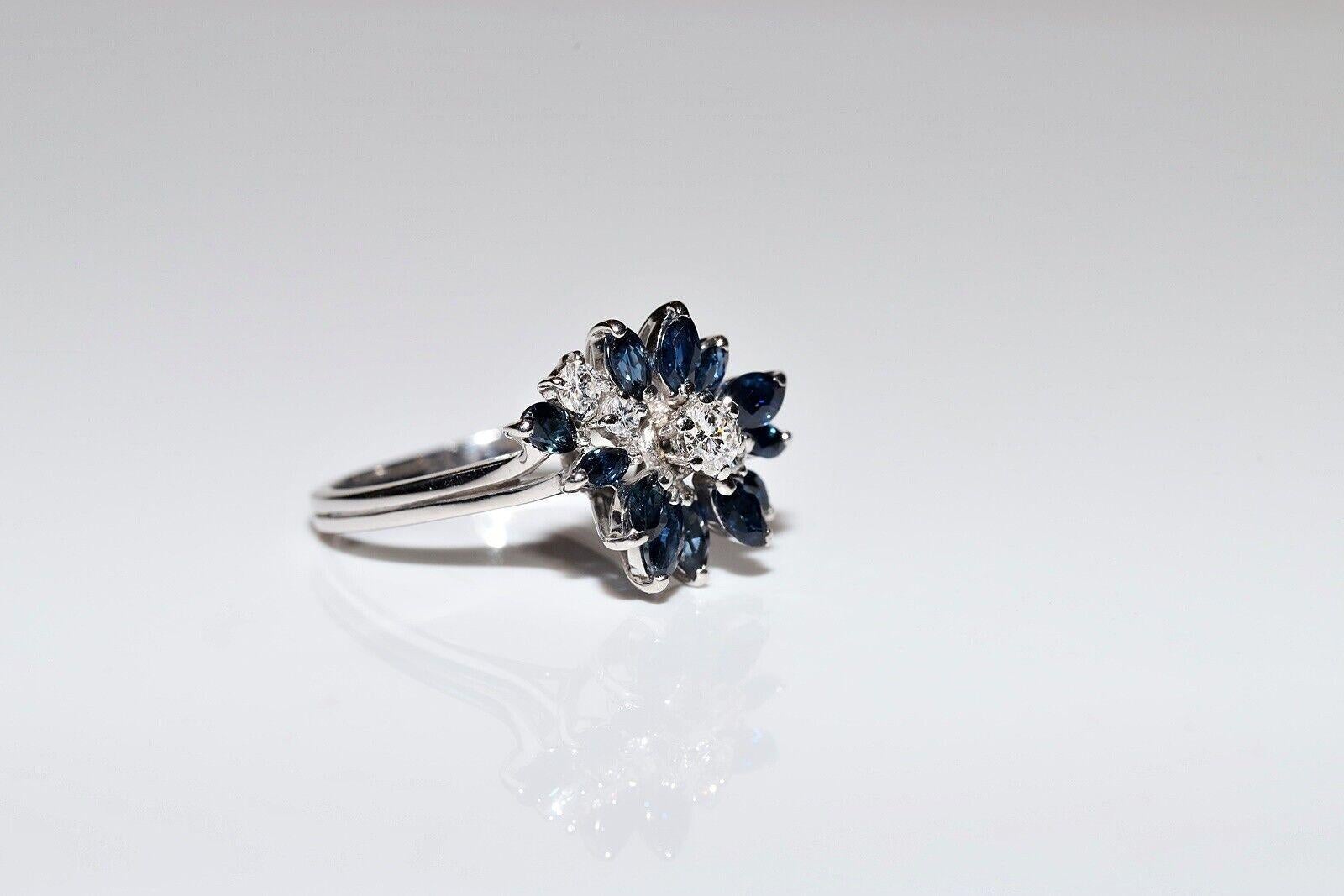 Vintage Circa 1990s 18k Gold Natural Diamond And Sapphire Decorated Ring For Sale 1