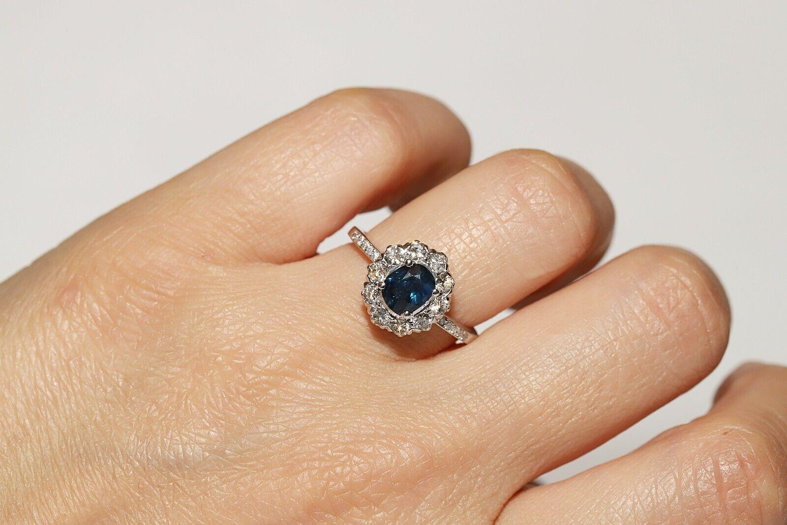 Vintage Circa 1990s 18k Gold Natural Diamond And Sapphire Decorated Ring For Sale 3