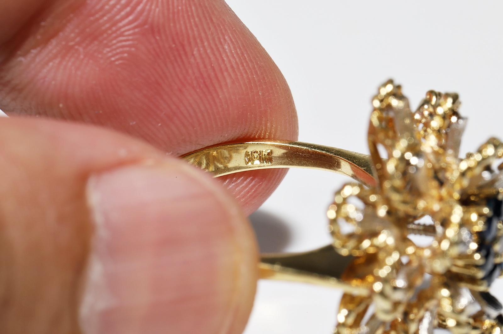 Vintage Circa 1990er Jahre 18k Gold Natürlicher Diamant und Saphir Dekorierter starker Ring im Angebot 10