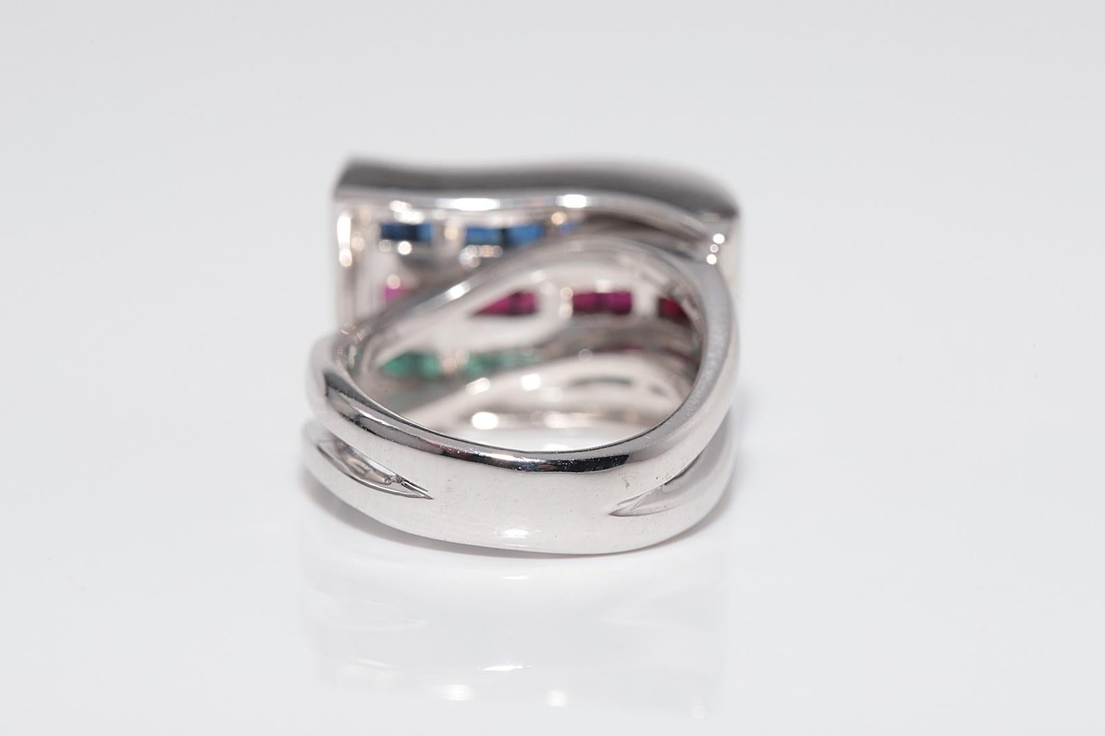 Vintage CIRCA 1990er 18k Gold Natürlicher Diamant und Saphir Smaragd Rubin Ring im Angebot 3