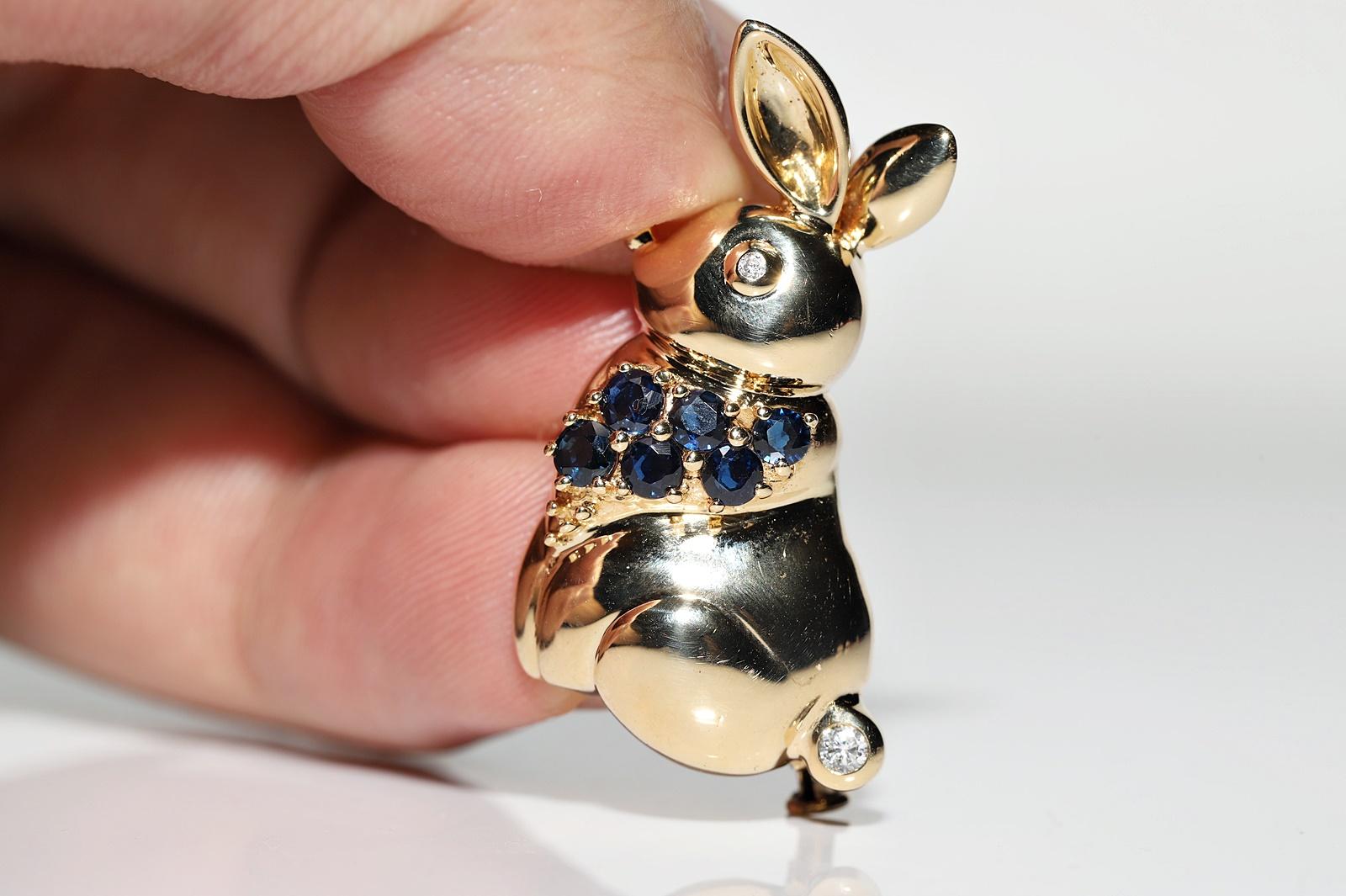 Retro Vintage Circa 1990s 18k Gold Natural Diamond And Sapphire  Rabbit Brooch For Sale
