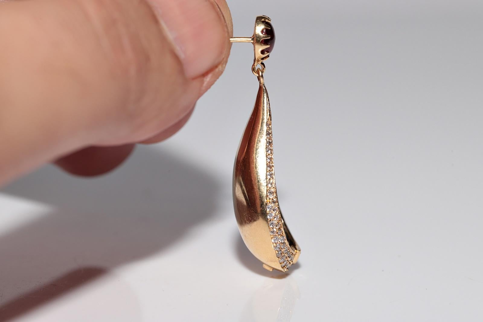 Vintage Circa 1990s 18k Gold Natural Diamond And Tourmaline Leaf Earring For Sale 7