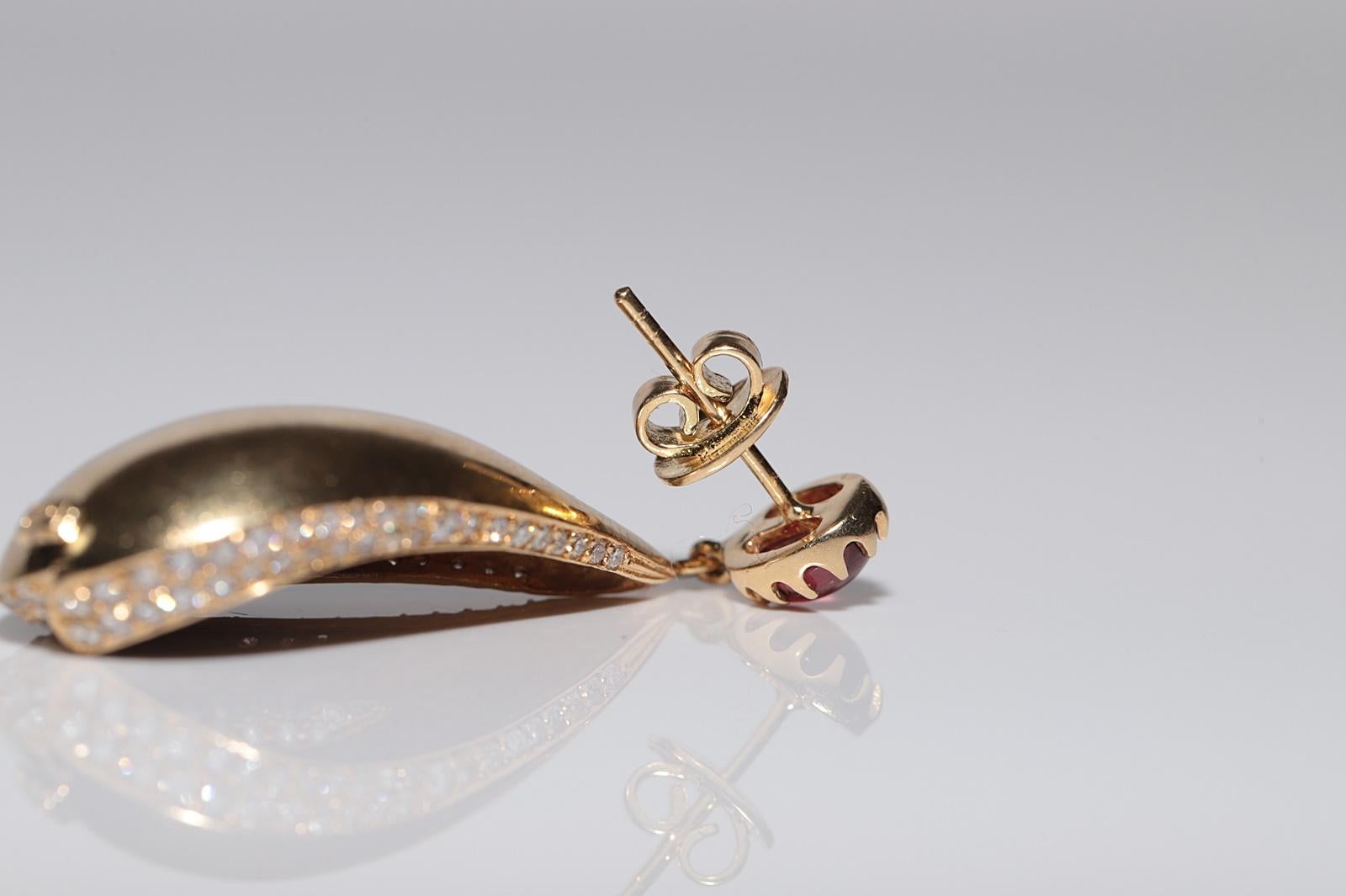 Vintage Circa 1990s 18k Gold Natural Diamond And Tourmaline Leaf Earring For Sale 12