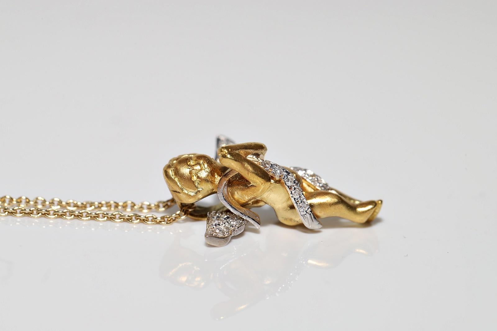 Vintage Circa 1990s Oro 18k Diamante Natural  Collar Colgante Bebé Ángel en venta 4