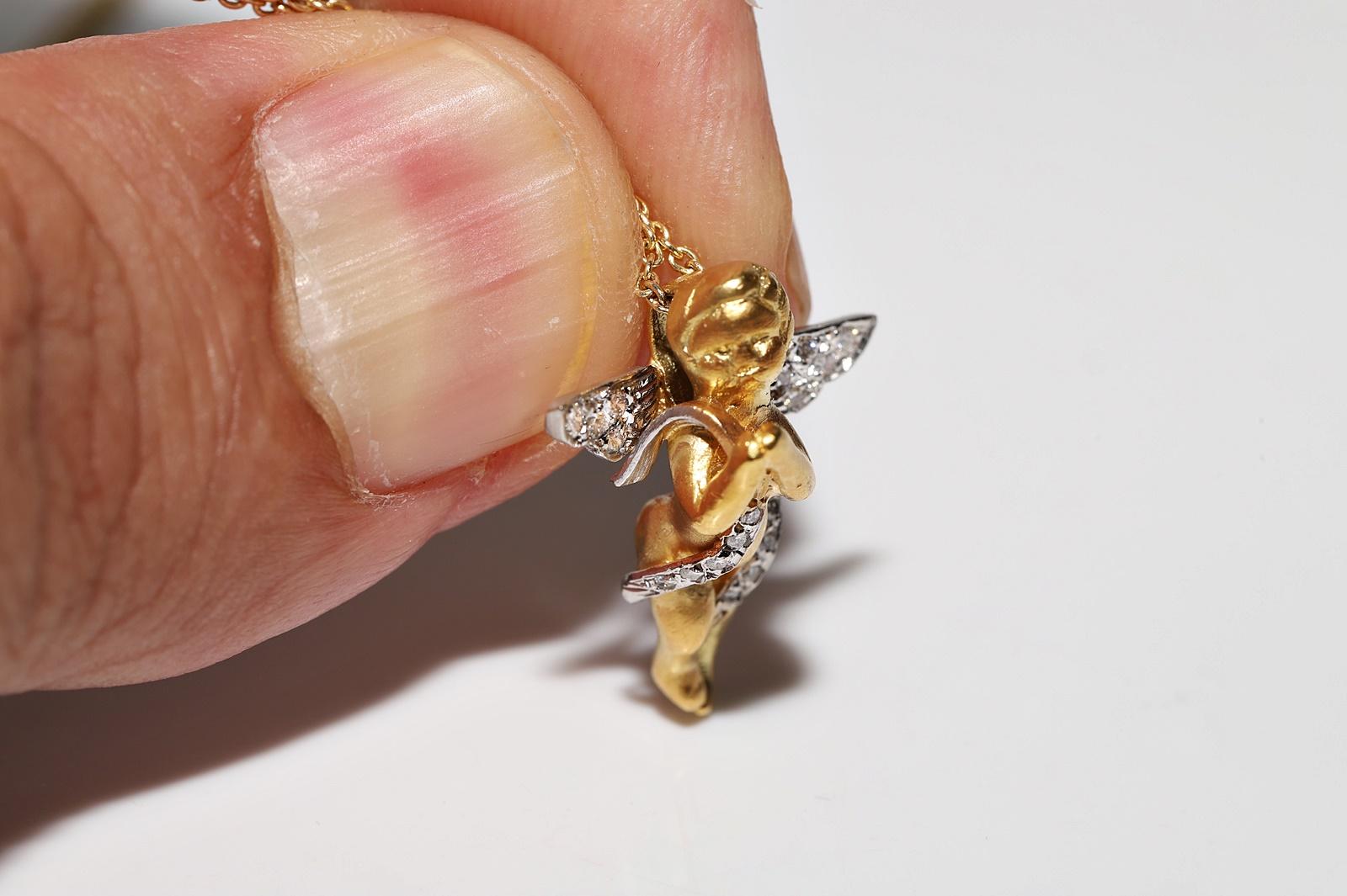 Vintage Circa 1990s Oro 18k Diamante Natural  Collar Colgante Bebé Ángel en venta 7