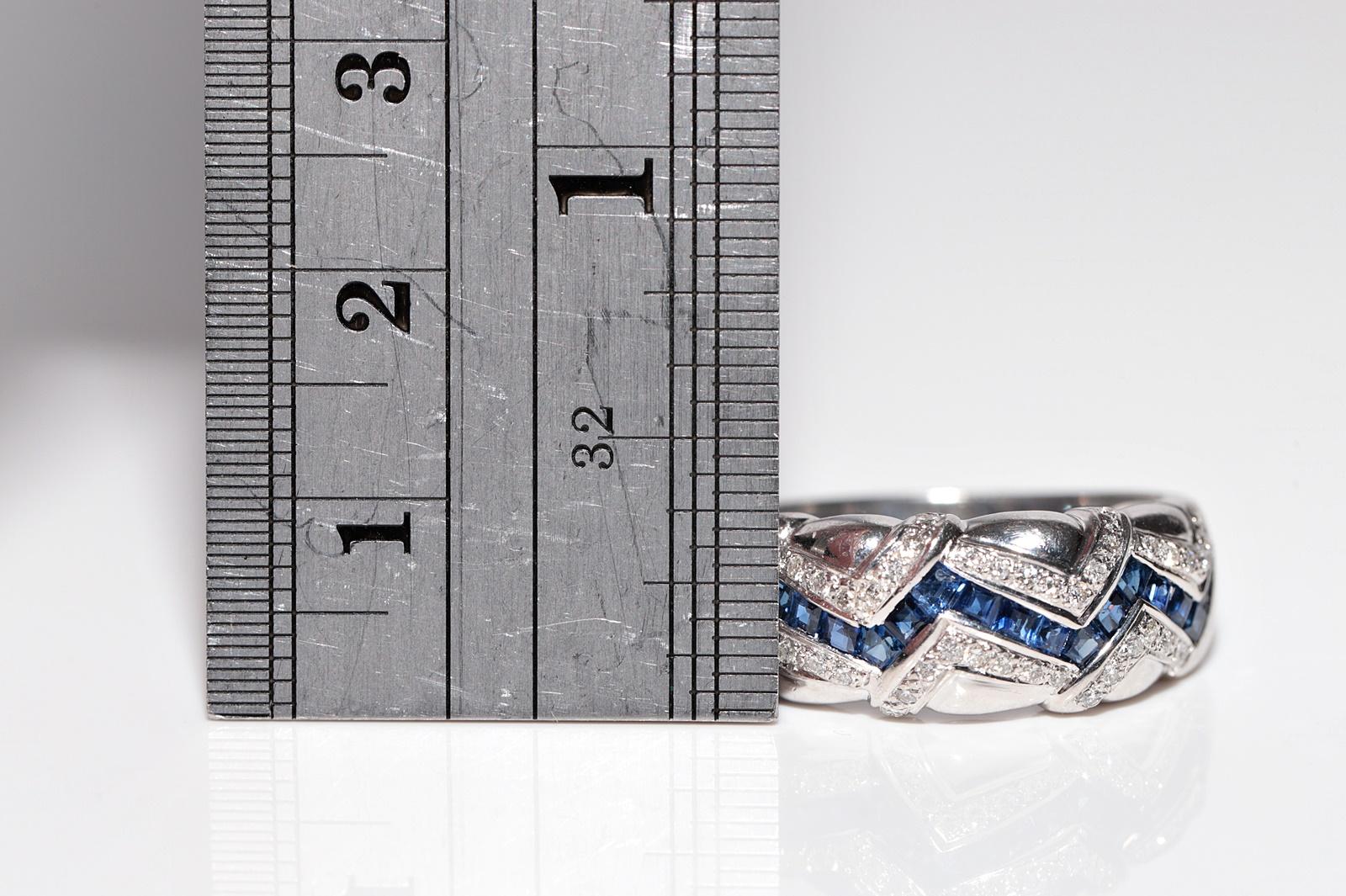 Vintage Circa 1990s 18k Gold Natural Diamond Baguette Cut Sapphire Ring en vente 4