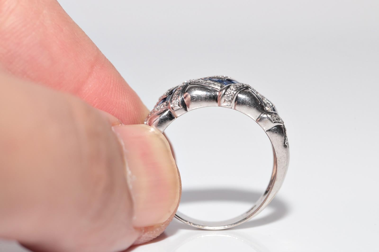 Vintage Circa 1990s 18k Gold Natural Diamond Baguette Cut Sapphire Ring en vente 1