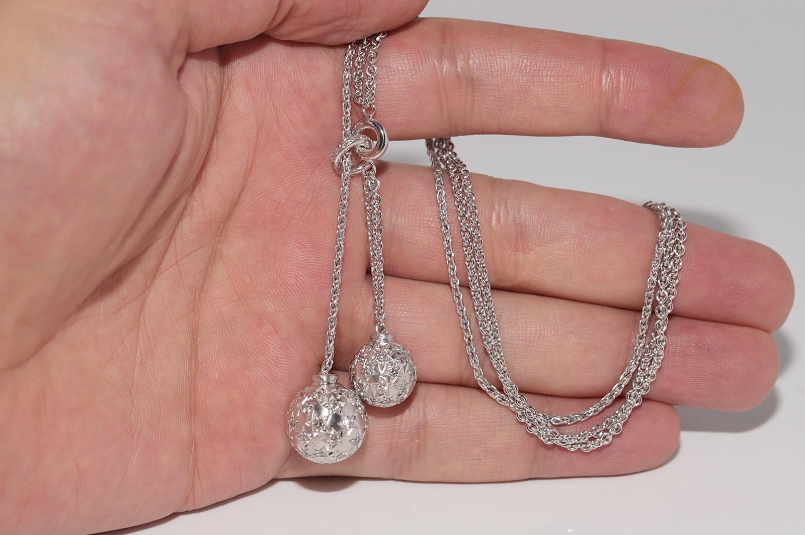 Vintage Circa 1990 Collier pendentif en or 18k avec diamant naturel Ball Design/One en vente 2