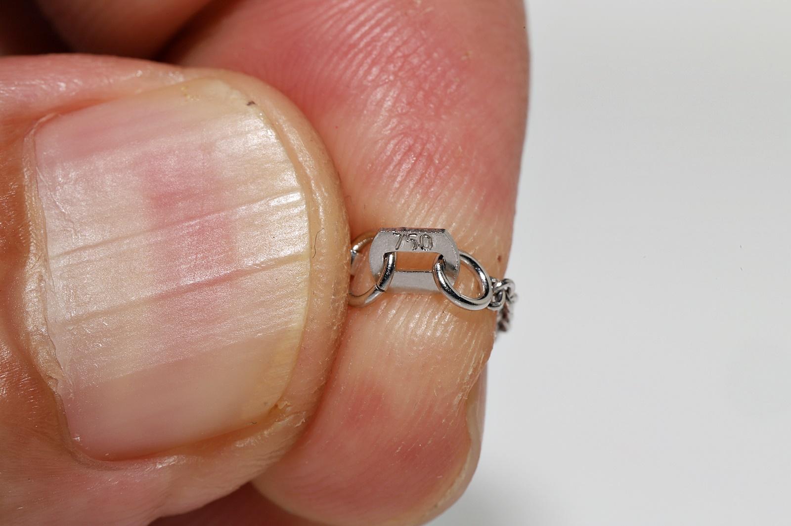 Vintage Circa 1990s 18k Gold Natural Diamond Butterfly Pendant Necklace For Sale 6