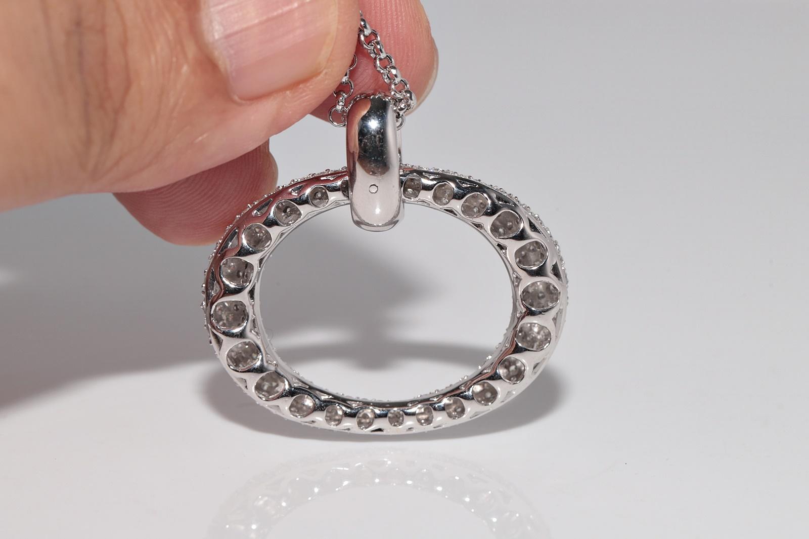 Vintage Circa 1990s 18k Gold Natural Diamond Circle Design Pendant  Necklace For Sale 4